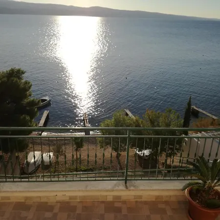 Family Friendly Seaside Stanici, - 16606 Apartament Omiš